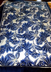 Badetuch blaue Blumen mit Goldrand 102x178cm
