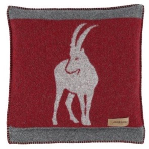 Sofakissen Alpenchic Arosa rot-grau mit Steinbock Grösse 45x45cm