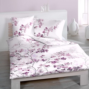 Satin-Bettwäsche Sakura mit Blütendessin in weiss und zartrosa