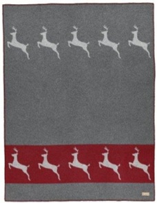 Sofadecke Sedrun mit springendem Hirsch Grösse 140x180cm