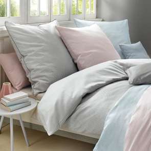 Satin Bettwäsche Fleuresse Modern-Life mit blauen, edlen Nadelstreifen