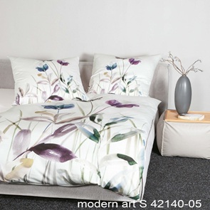 Satin Bettwäsche Janine modern-art mit Blüten-Design in mauve und blau