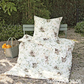 Soft-Seersucker Bettwäsche Garnitur Janine tango mit grünen Eukalyptusblätter und Koalabären