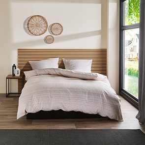 Mako-Brokat-Damast Bettwäsche Fleuresse Black-Premium in der Farbe Creme 07 mit feinem Streifendessin