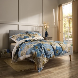 Tencel-Lyocell Bettwäsche Fleuresse Black-Premium in der Farbe Blau-0002 mit romantischem Blumendessin