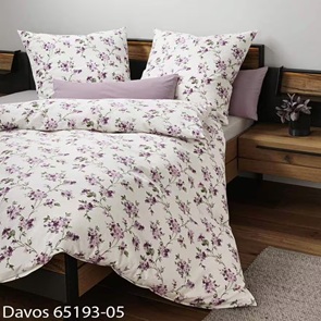 Edelflanell Winterbettwäsche Janine Davos mit floralem Dessin voller Blumenblüten